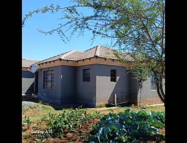 3 BEDROOM HOUSE FOR SALE IN MOKOPANE RURAL